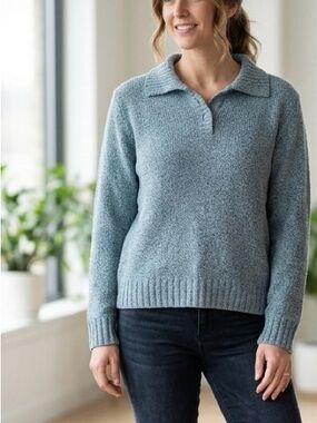 Carolyn Taylor Light Blue V-Neck Polo Sweater